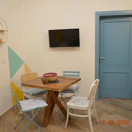 La Casetta Di Zoe Apartment